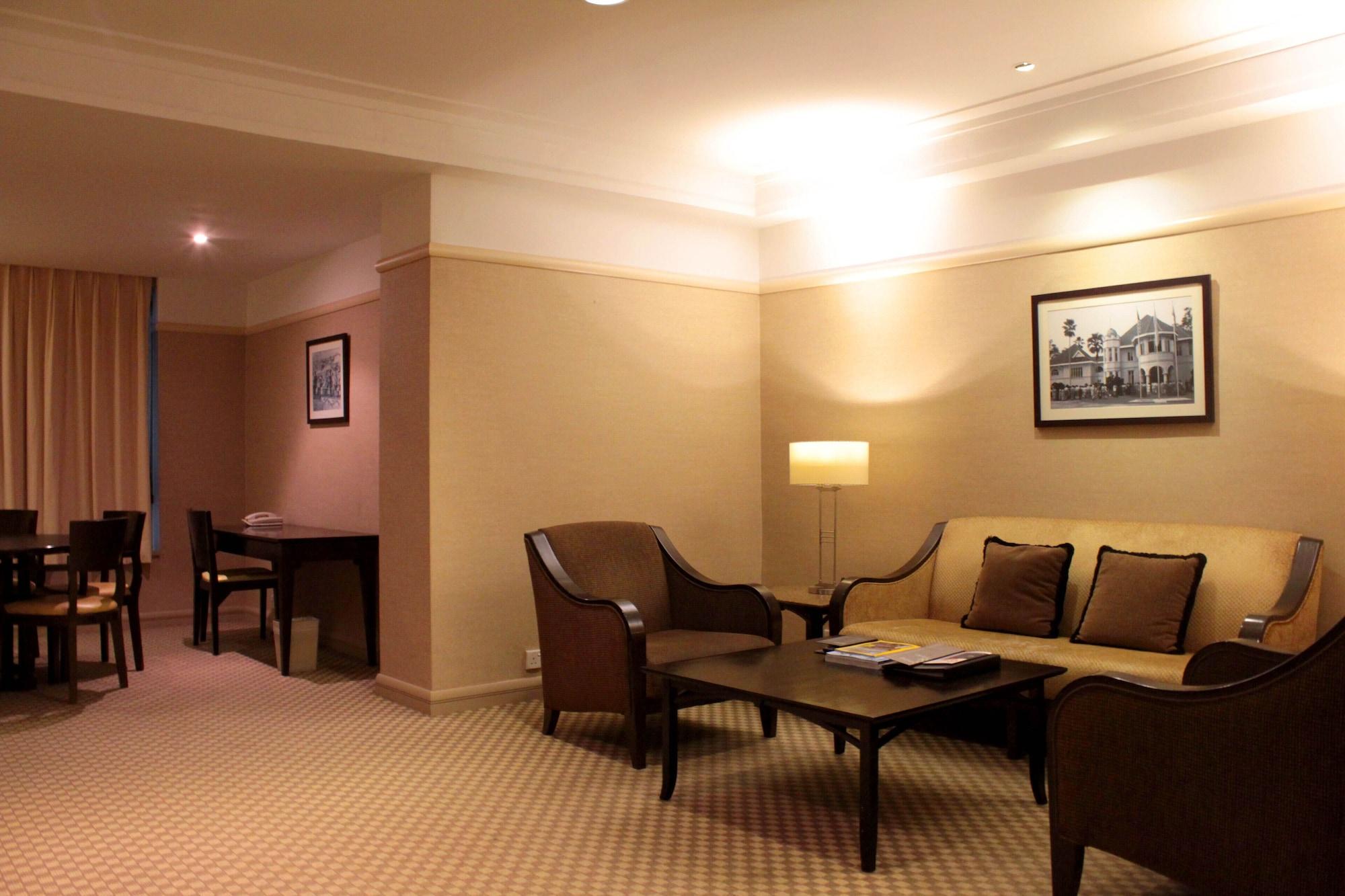 Pacific Regency Hotel Suites Kuala Lumpur Eksteriør bilde A suite at the hotel